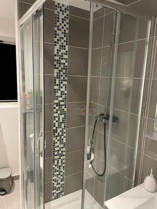 Appartement Chez Tricia Thorigny-sur-Marne Esterno foto